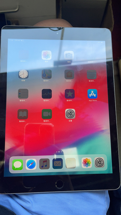 朋友一手苹果iPad低价转手。