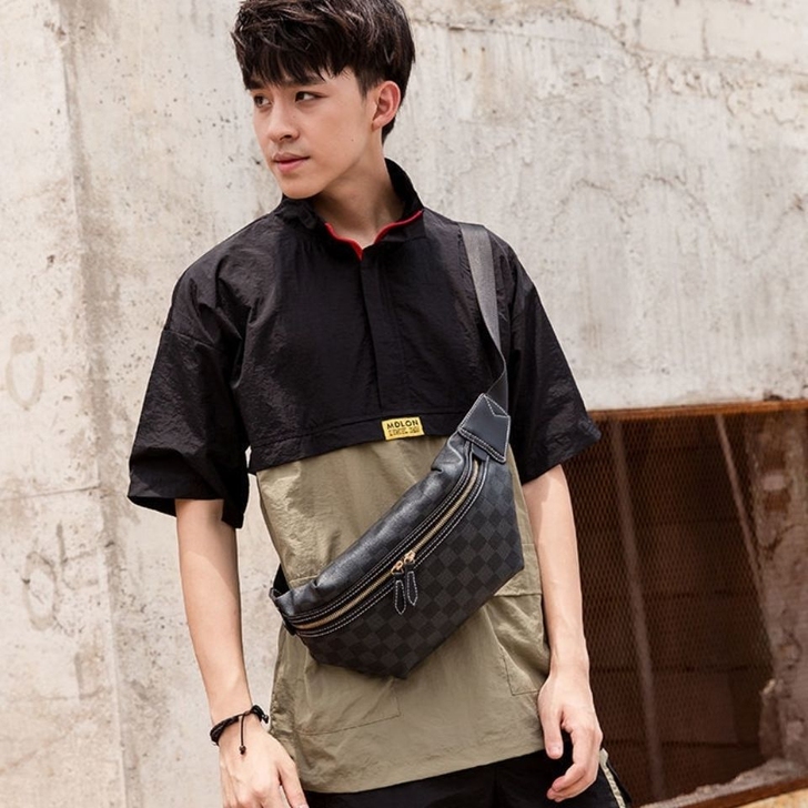 格子胸包腰包潮时尚男包百搭斜挎小胸包潮街头...