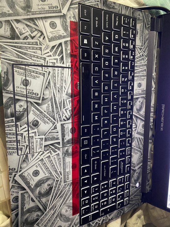 游戏笔记本，机械师F117-v 疫情买的，...