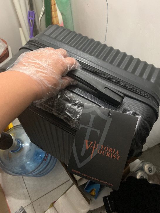 全新维多利亚旅行者20寸拉杆箱 银行活动礼...