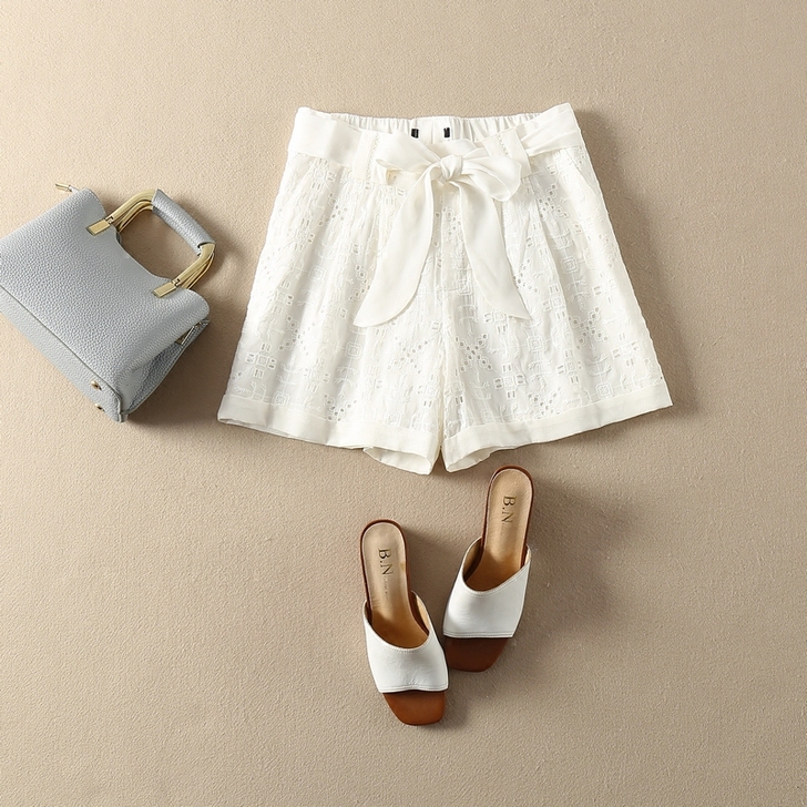 镂空刺绣丝粘胶 腰系带女休闲短裤全款有内衬