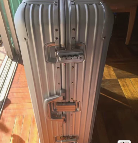 【清仓包邮】全铝镁合金的拉杆箱，商场零售价...