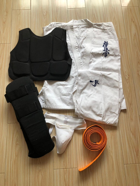 空手道道服+护具