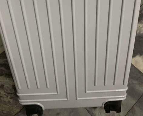 NICI旅行者风尚拉杆箱,全新一次未用,箱...