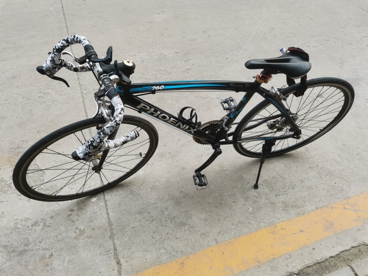 朋友离开北京,车子留下了,凤凰变速公路车,...