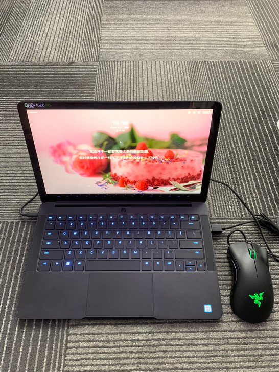 雷蛇笔记本电脑，18年7月购买，没怎么用过...