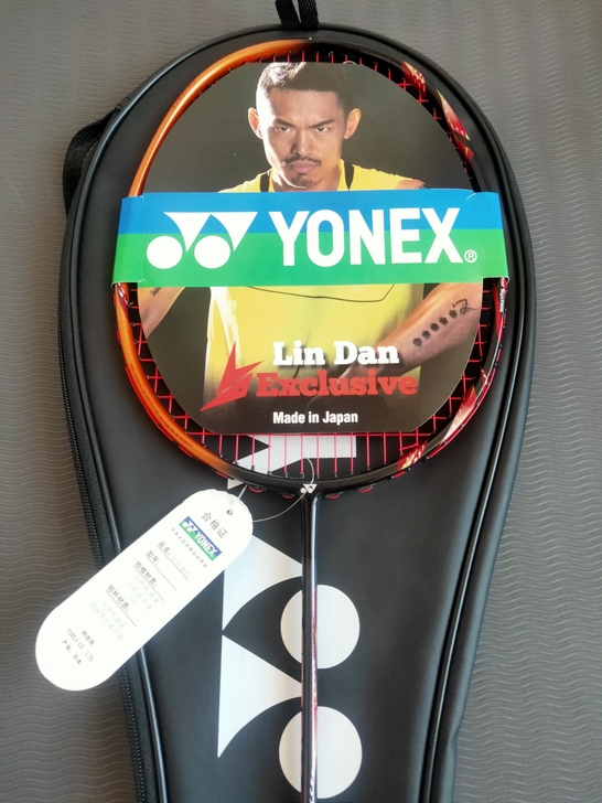 尤尼克斯羽毛球拍4u全碳素30磅 天斧99...