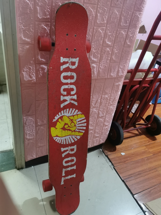 闲置滑板，质量杠杠的，15621782887