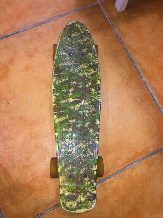 出一个闲置的Black Market小鱼板...