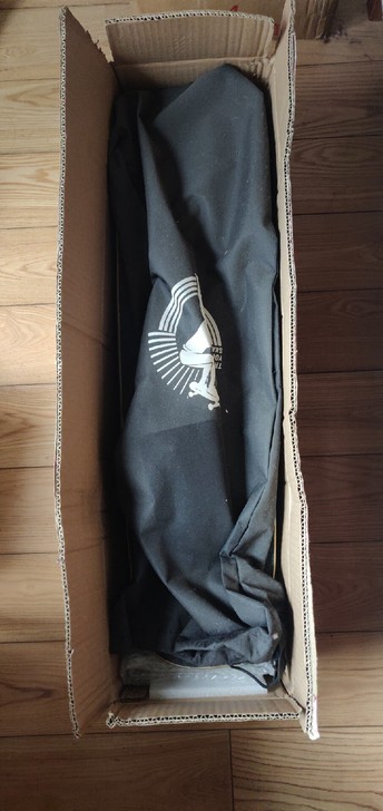 正品战冀小鱼板，只用了一次。包装配件完好，...