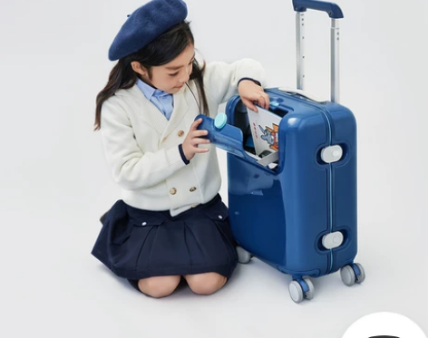 【一个陪孩子环游世界的坚固小箱子】【全新正...