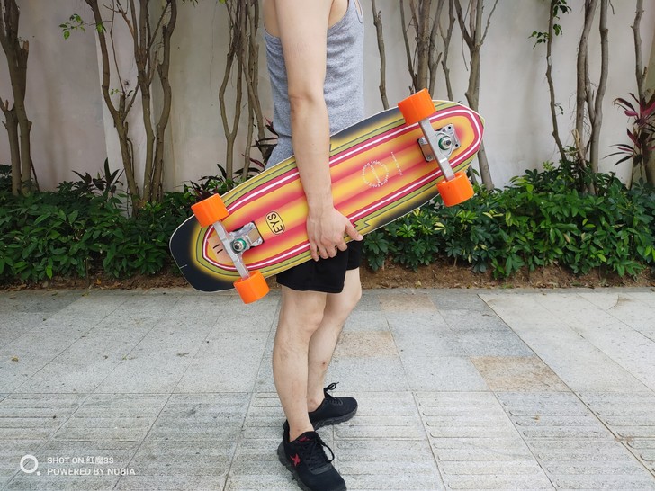 陆地冲浪板，冲浪滑板，训练板，专业滑板