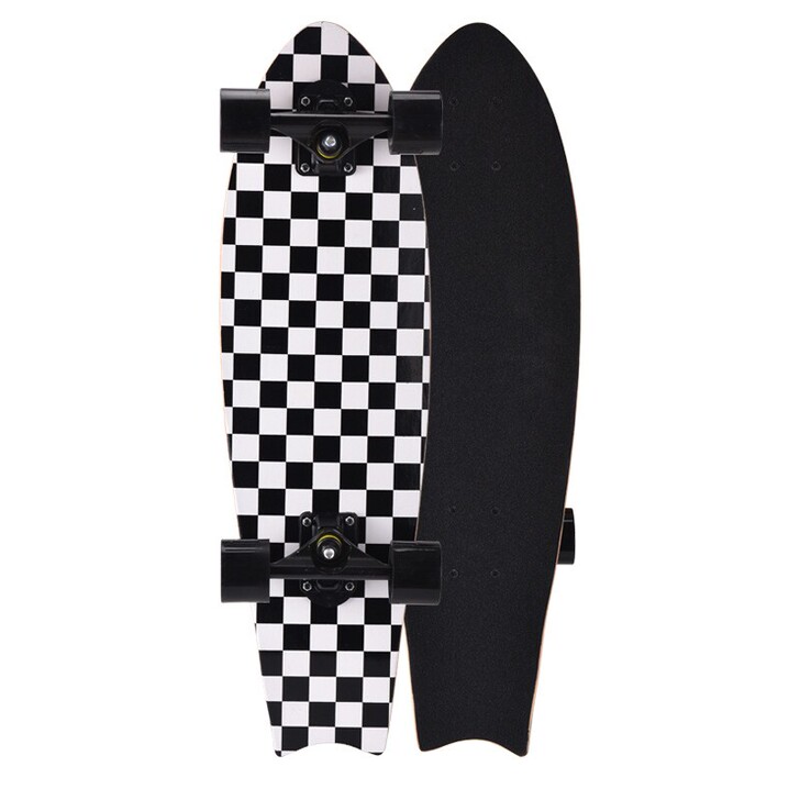 厂家直销 枫木小鱼板成人刷街公路初学者四轮...