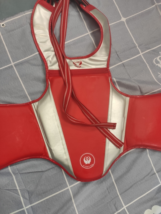 五龙 护具新旧程度 轻微使用痕迹,L号转手...