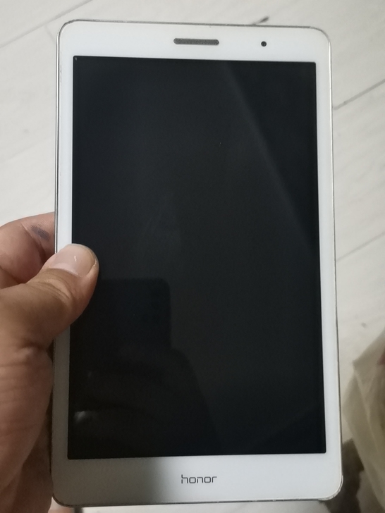 荣耀畅玩平板2！3+32！买给小孩学习用！...