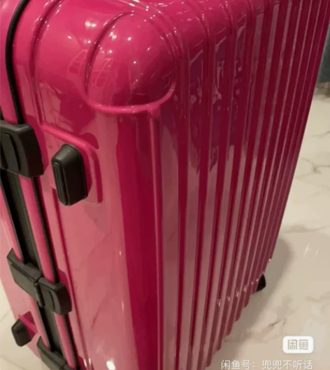 名将 旅行箱 28寸 一直用罩子罩着 保护...