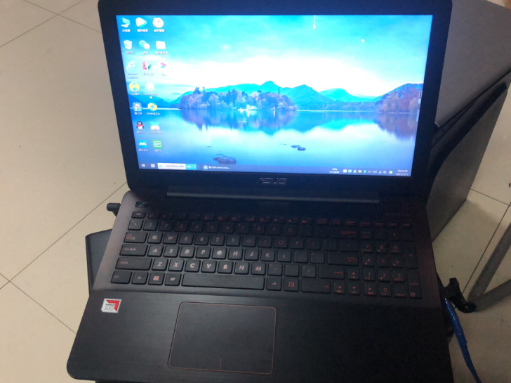 华硕A555Q笔记本电脑,配置:A10-9...