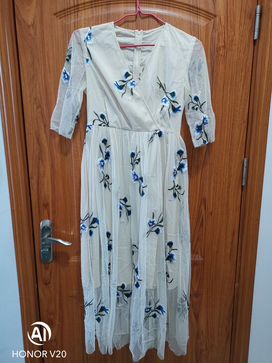 裂纹,CACHE品牌连衣裙,39.9一件,...