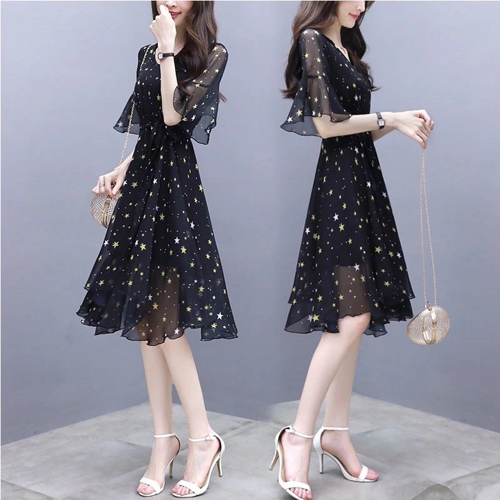 低价出！碎花连衣裙女夏季2021新款小个子...