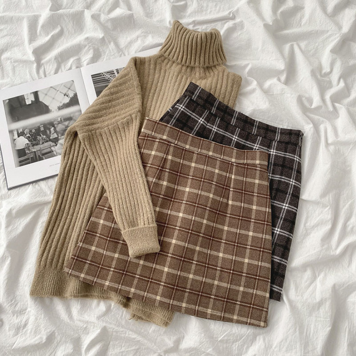 半身裙，长胖了，有点紧