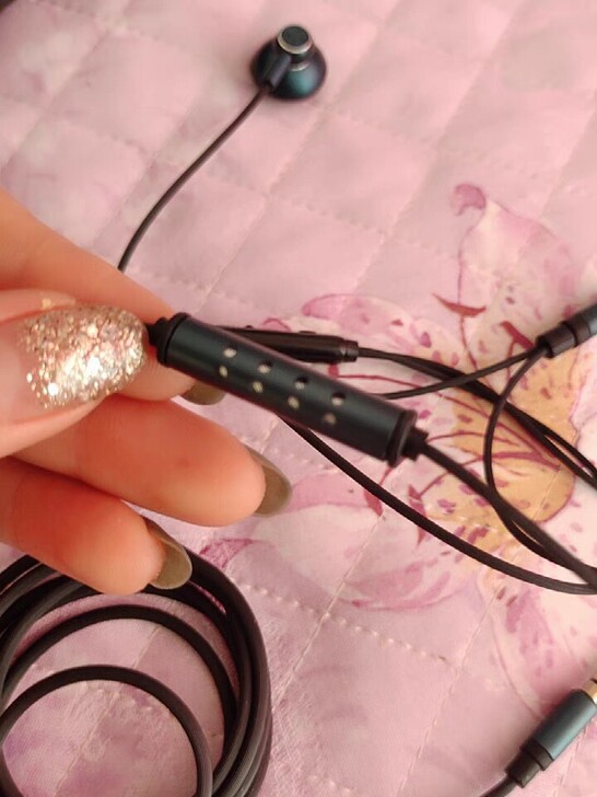 双麦克风耳机K歌吃播直播有线耳机入耳式唱歌...