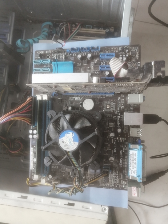 出三件套，I3 2100/2120 CPU...