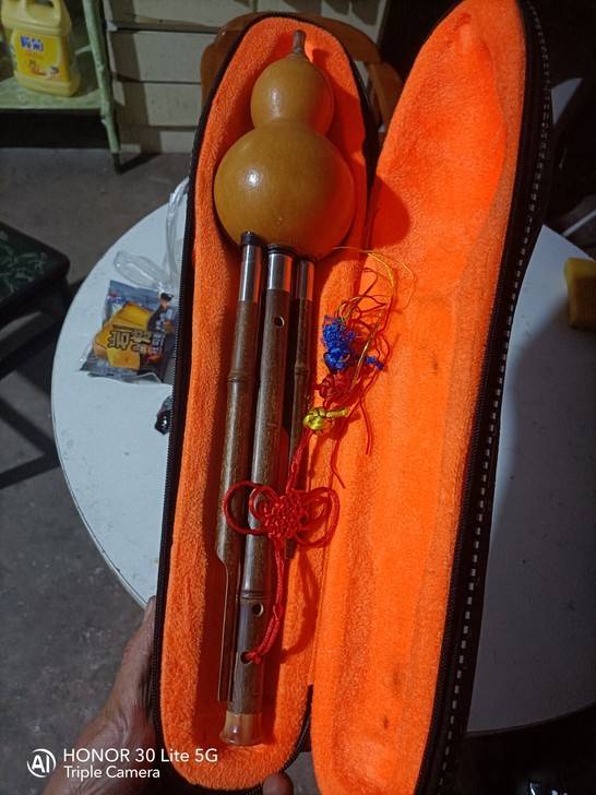 非常漂亮的一把葫芦丝，Bb调可以正常使用的。