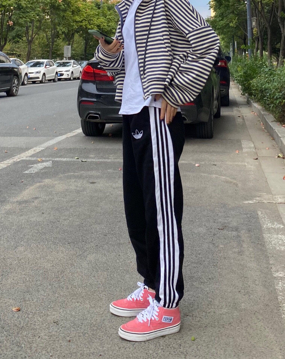 Adidas originals阿迪达斯经...