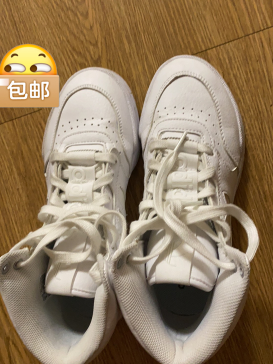 阿迪达斯高帮板鞋