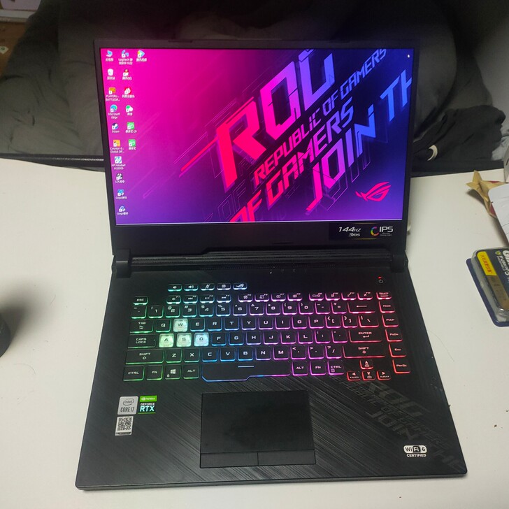 rog魔霸新锐  配置看图，显卡是2060...