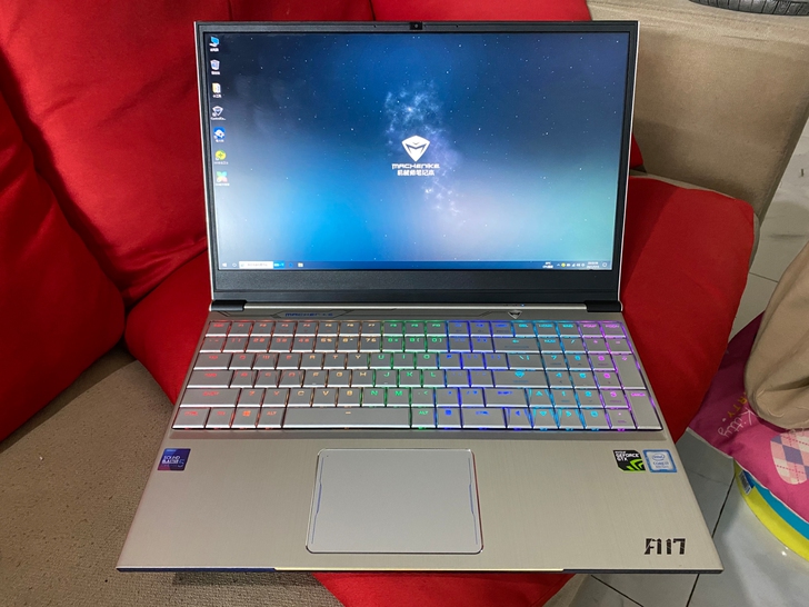 机械师F117 八代i7 1050ti独显...