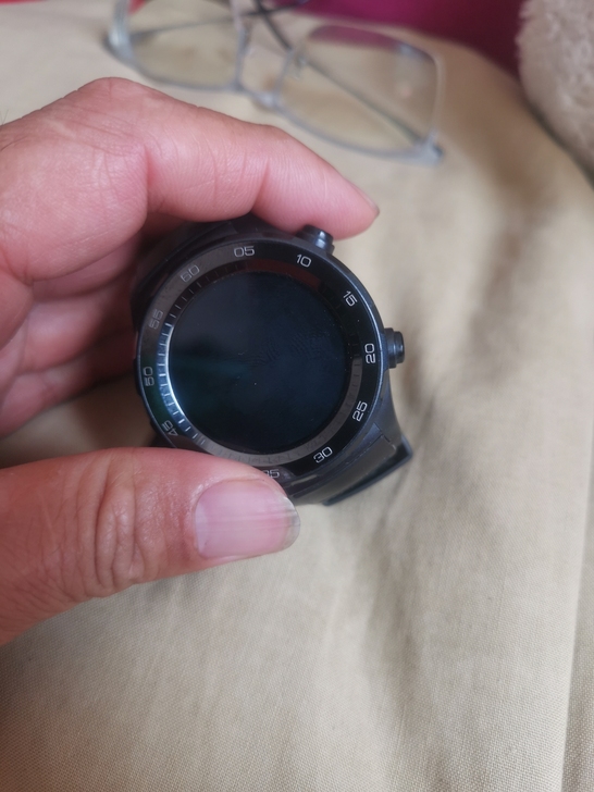 华为watch2蓝牙版，自己拆开测试过，手...