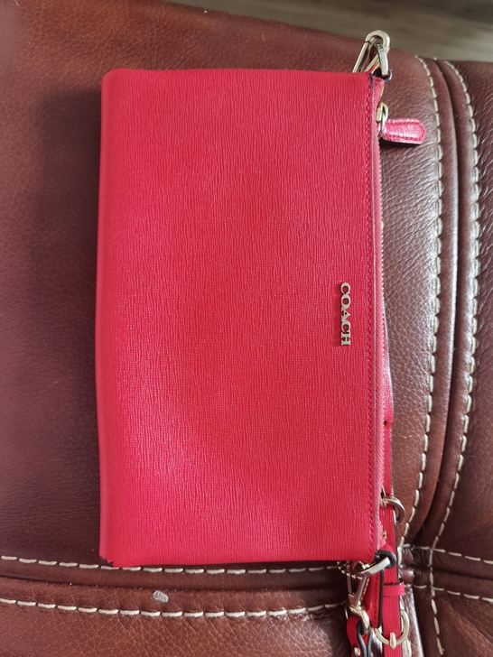 coach斜挎包红色,支持鉴定,保证正品,...