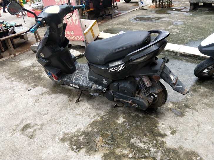 转让YAMAH 100cc踏板摩托车。闲置...