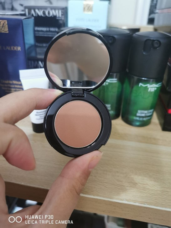 Bobbi brown芭比波朗飞霞修容粉饼...