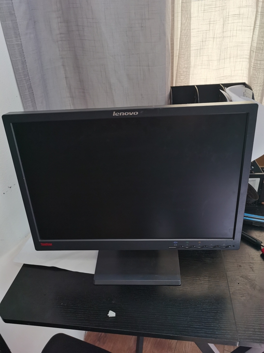 联想thinkvision  19寸显示器...