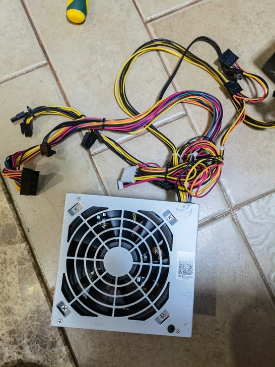 主机电源航嘉400W GS500，正常使用...