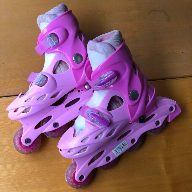 旱冰鞋五六成新可调节滑轮鞋品好价惠包邮