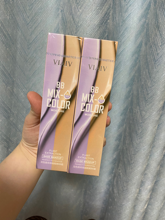 全新防晒隔离霜修颜霜，没拆塑封，两瓶包邮，...