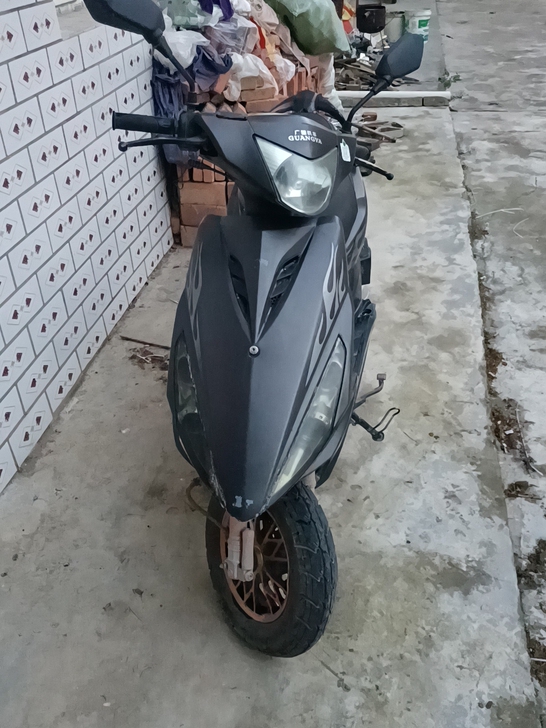 125鬼火踏板车,需要私聊