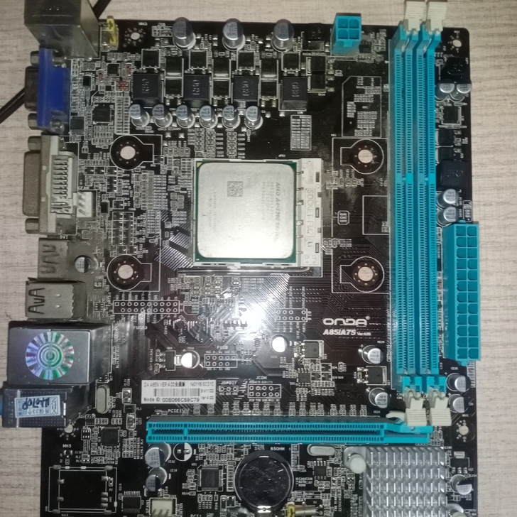 主板一套AMDcpu，七彩虹630雷暴鲨1...