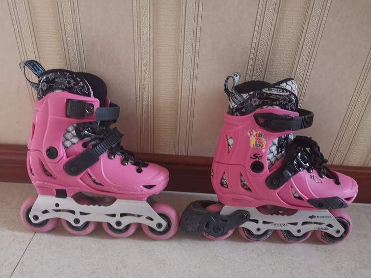 米高 女童单排轮滑鞋 我家宝宝现在用小了 ...