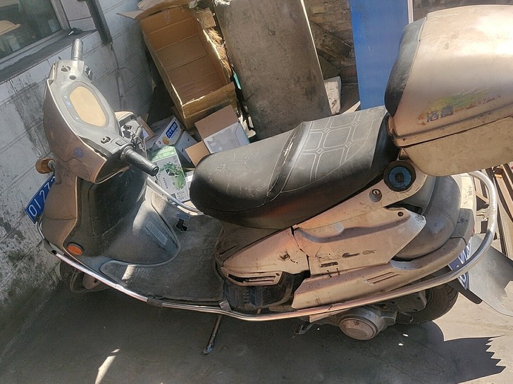 洛嘉牌100踏板摩托车出售16年入手发动机...