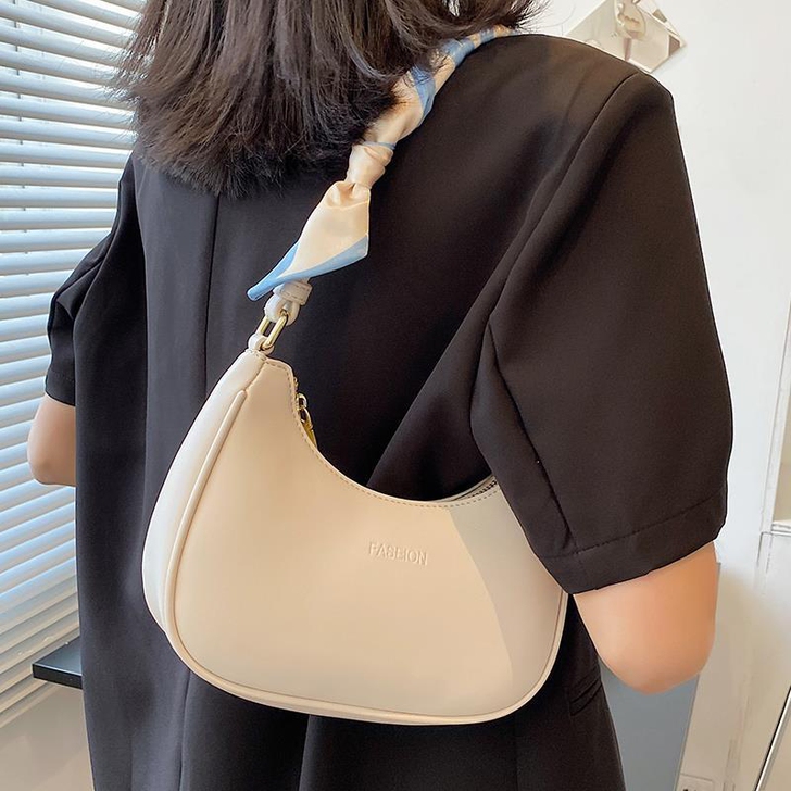 小高级感白色腋下月牙包包女2021新款潮时...