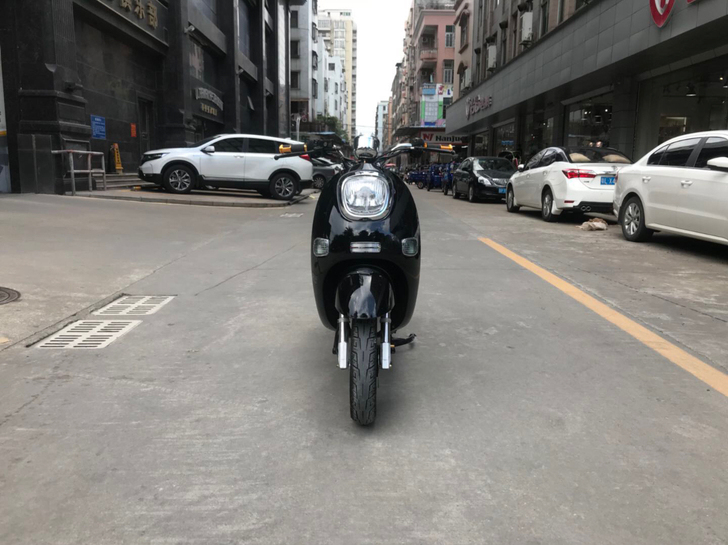 出售二手小绵羊踏板车，几乎全新，喜欢的兄弟...