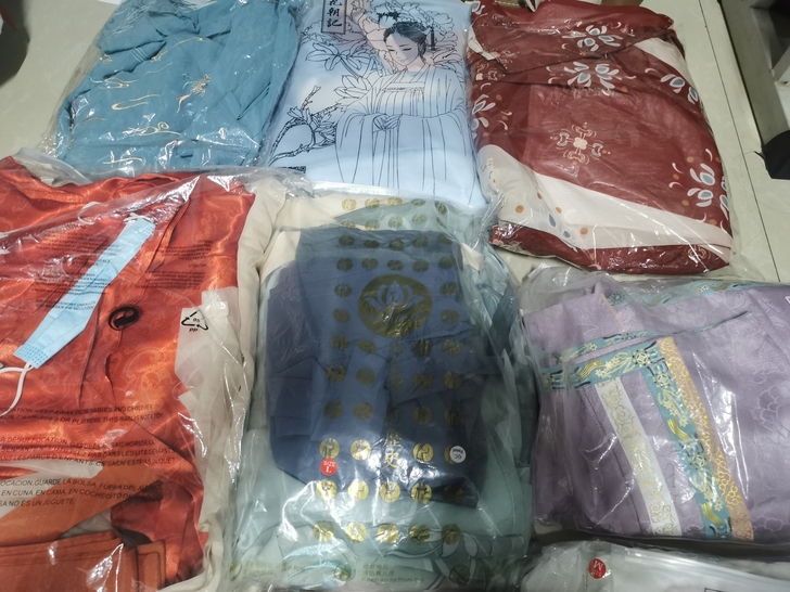 正版大牌汉服福袋退坑清衣柜,大部分都是M码...