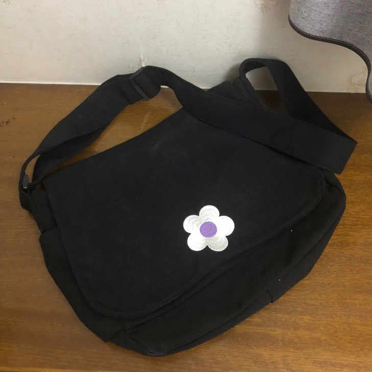 大容量黑色帆布包