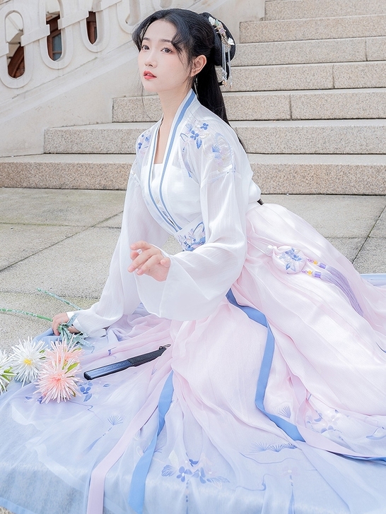 可刀 重回汉唐景柔原创正品汉服女渐变齐腰#...