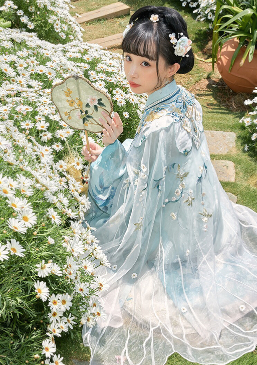 【汉服出租】十三余《蝶扇仙》明制立领汉服