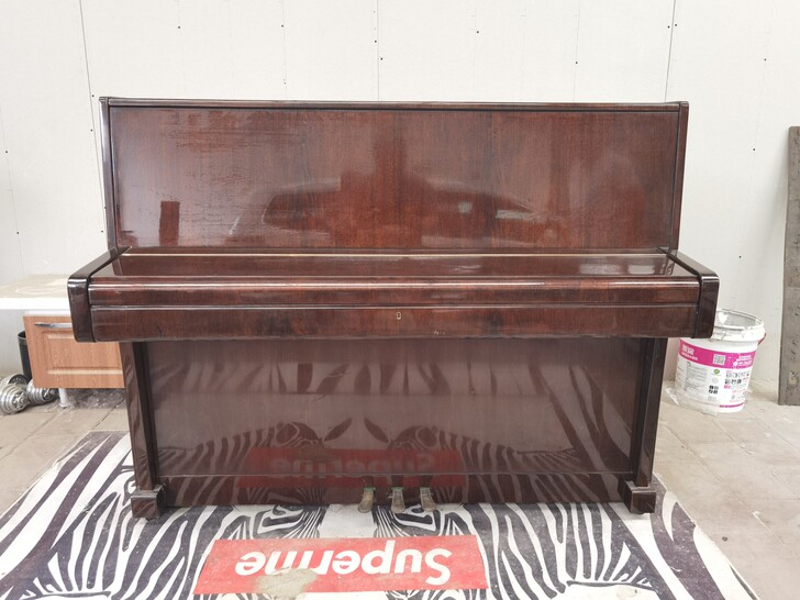 伯恩斯坦钢琴 星海钢琴 外观成色见图 不懂...